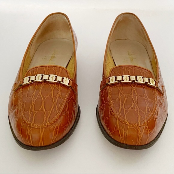SALVATORE FERRAGAMO BROWN CROC LEATHER GOLD LOGO CHAIN LOAFERS SHOES - Picture 4 of 12
